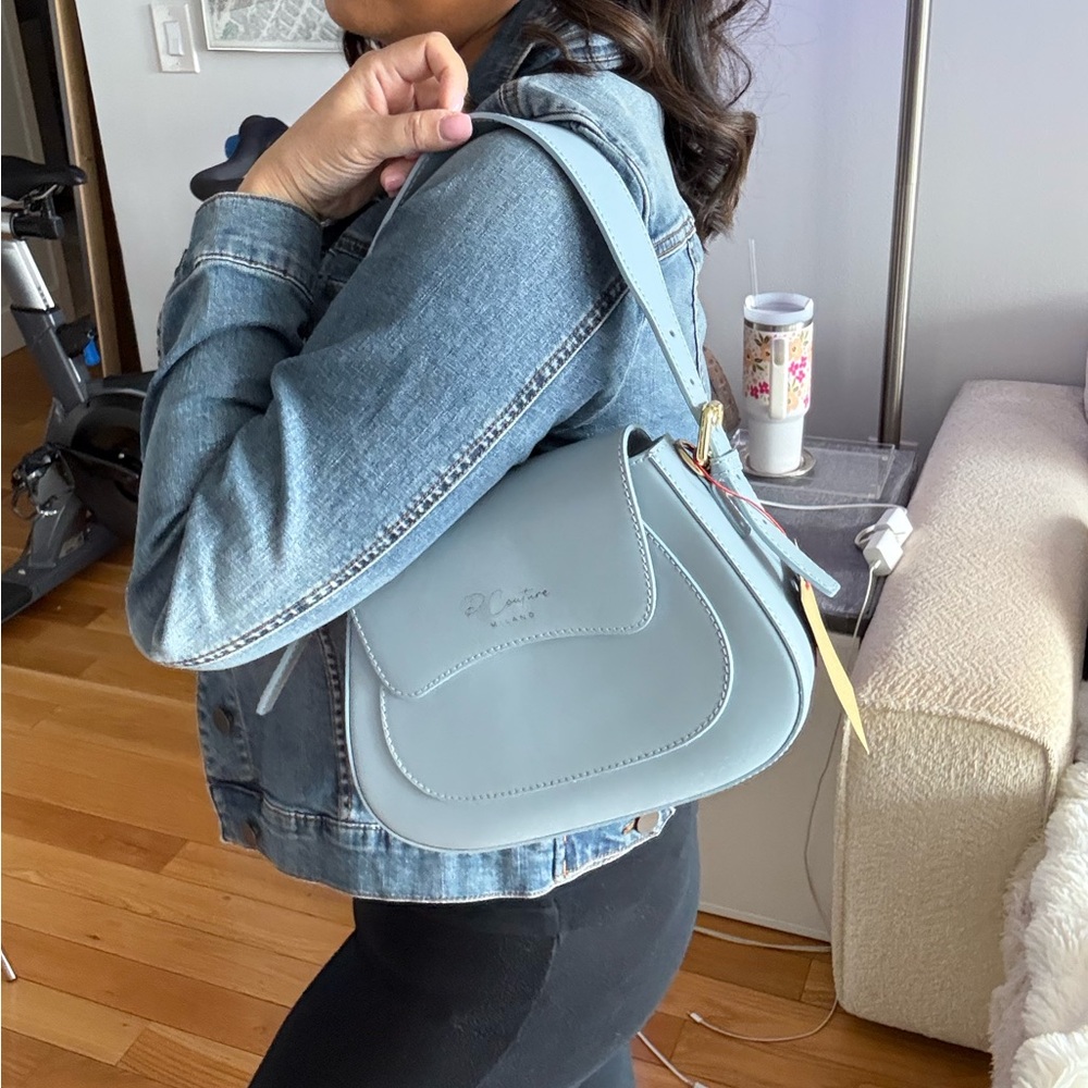 Italian Made - Two Way Saddle Bag 💙 - Picture 2 of 7